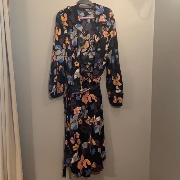 Real Wrap Dress - Picture 1 of 3